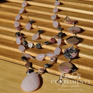 pink stone necklace and bracelet set